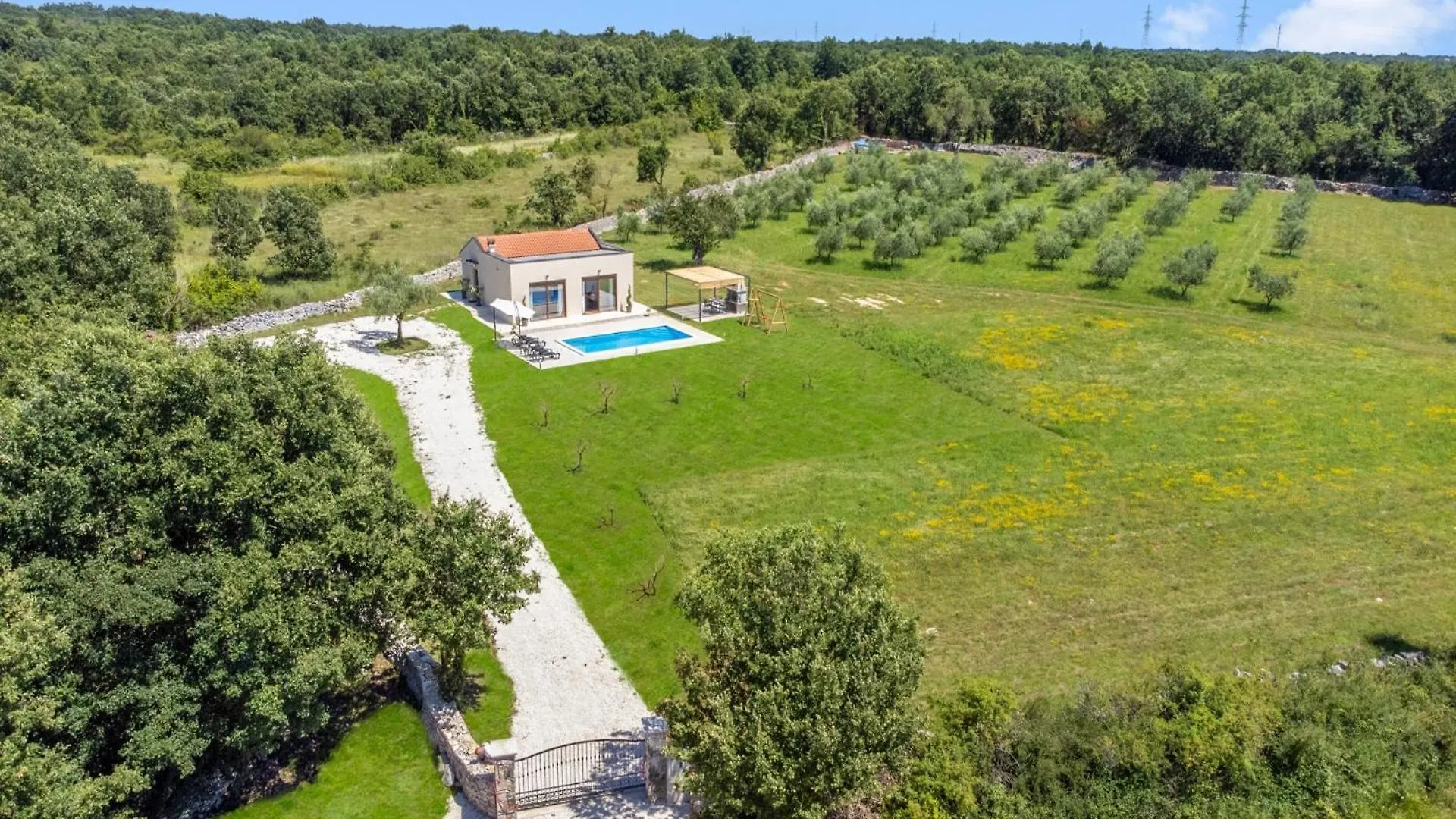 Villa Deni Maruzini 0*,